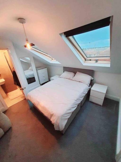 Stylish 2 Bedroom Maisonette In The Heart Of Gloucester Road Appartamento Bristol